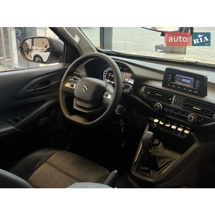 Peugeot Landtrek 2025 Double Cab 2.2 MultiJet MT (200 к.с.) 4WD Pro