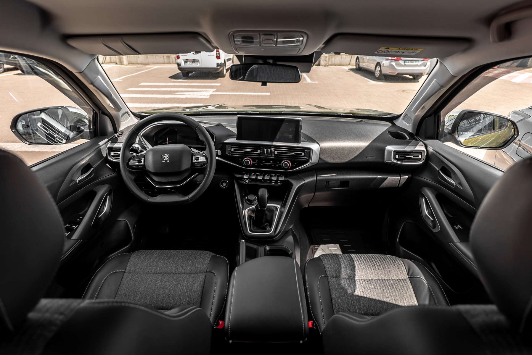 PEUGEOT Landtrek, інтерʼєр салону