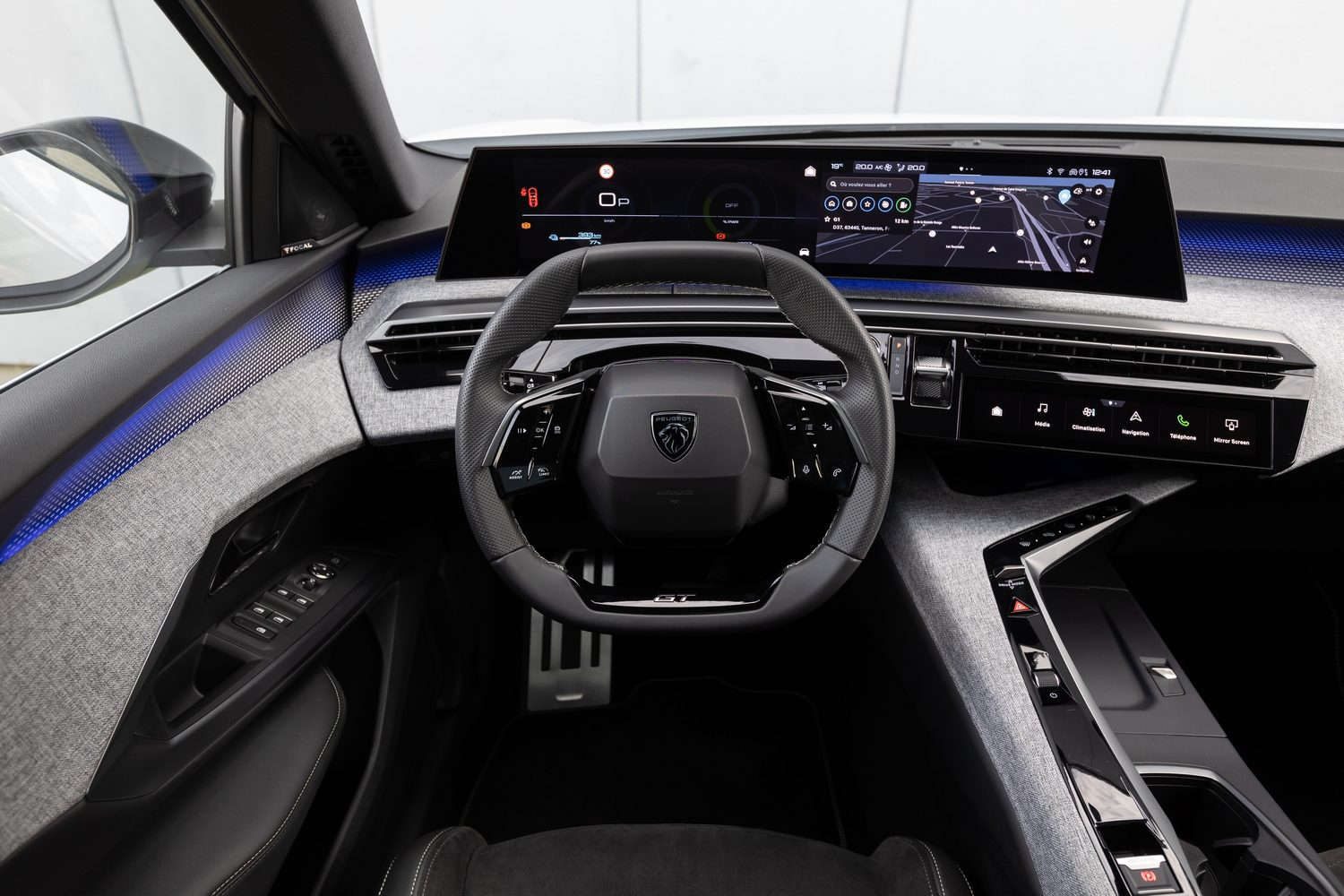 PEUGEOT 3008, місце водія